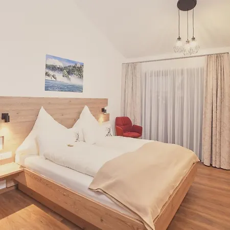 Penzion Landgasthaus Zollerstuben 3*