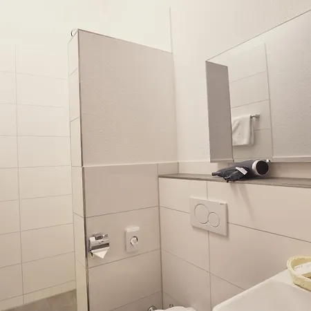 Landgasthaus Zollerstuben Pensión 3*