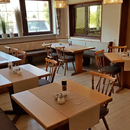 Landgasthaus Zollerstuben Penzion 3*