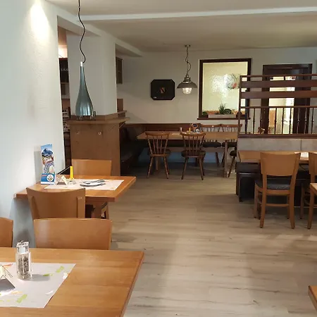 Affittacamere Landgasthaus Zollerstuben Bermatingen