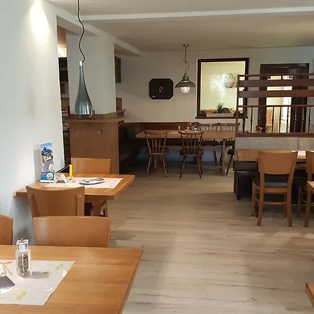 Landgasthaus Zollerstuben Penzion 3*